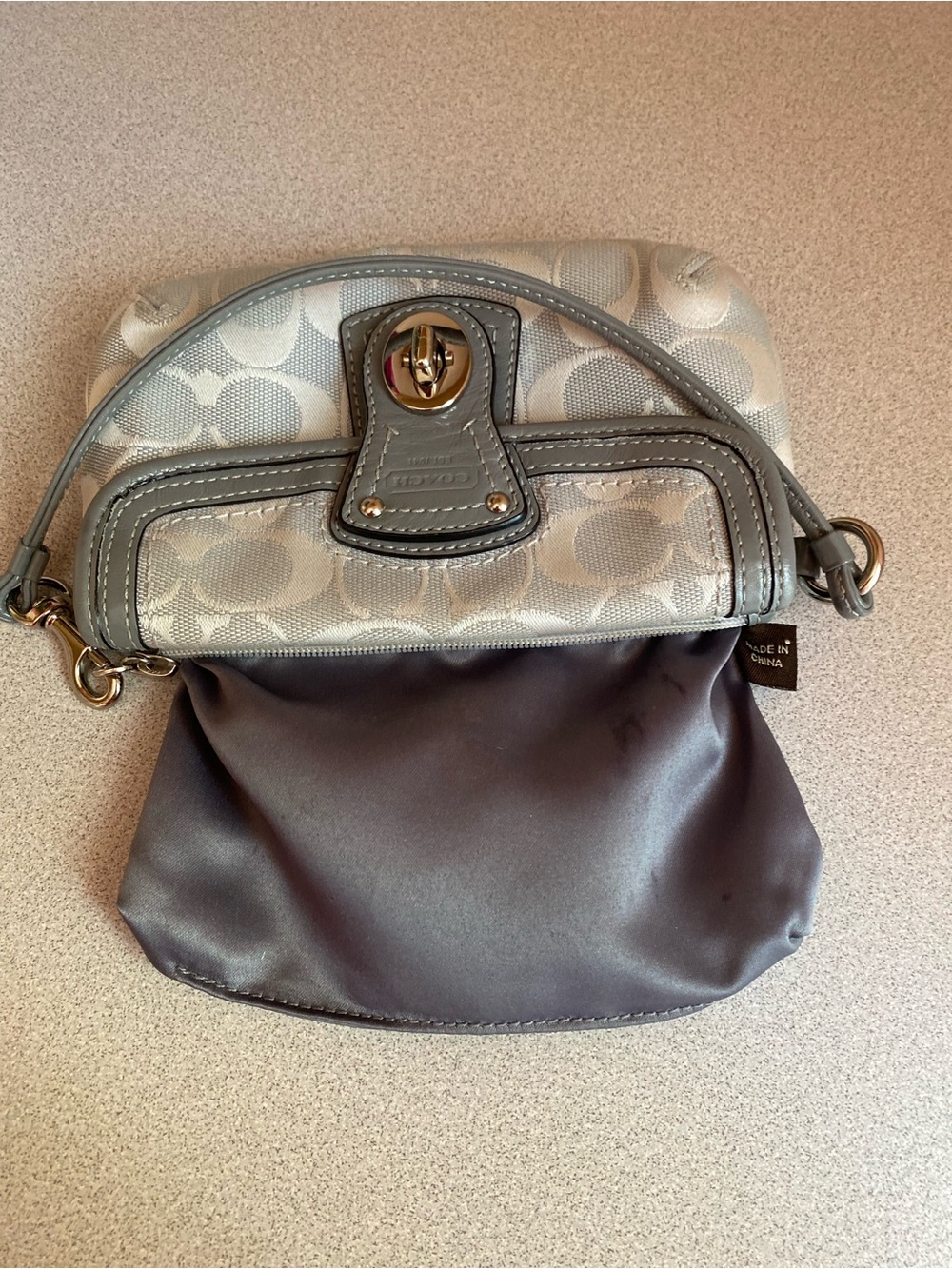 Coach Vintage Y2K Legacy Signature Optic Turnlock Flap Wristlet - Picture 14 of 16